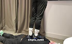 65. NIKE SHOX STOMPING